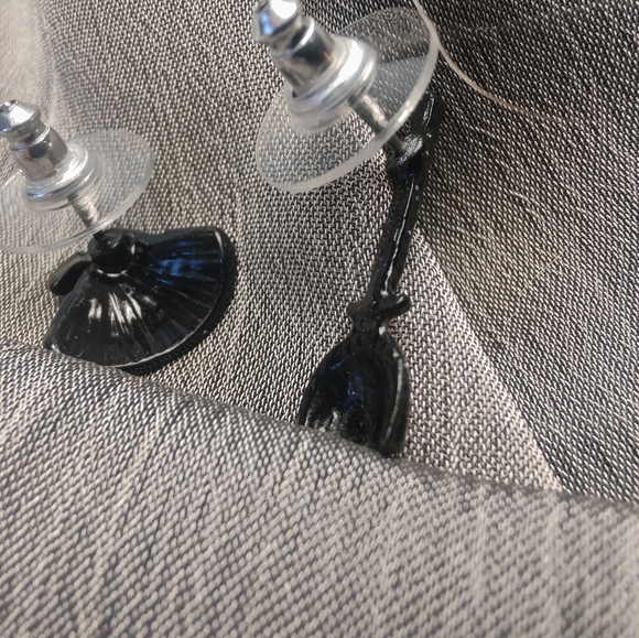 Halloween 365 Perfectly Mismatched Stud Earrings - Witch's Hat & Broom - Picture 8 of 9